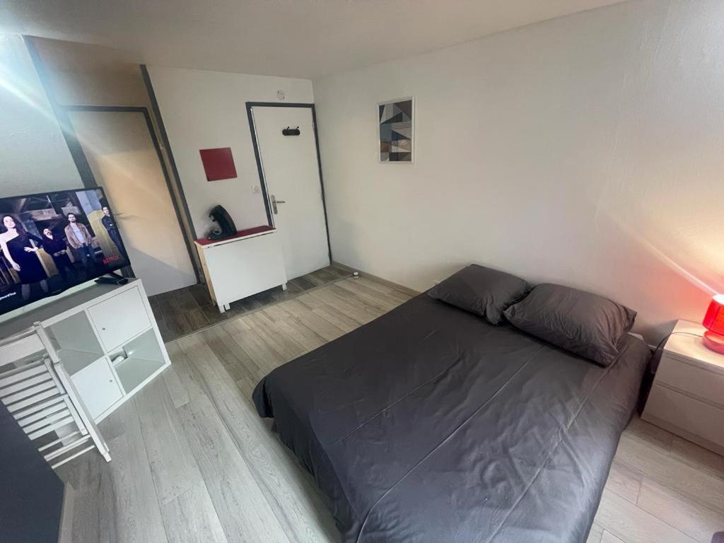Le Confort - Calme, Ideale Couple, Business, Long Sejour Niort Exterior photo